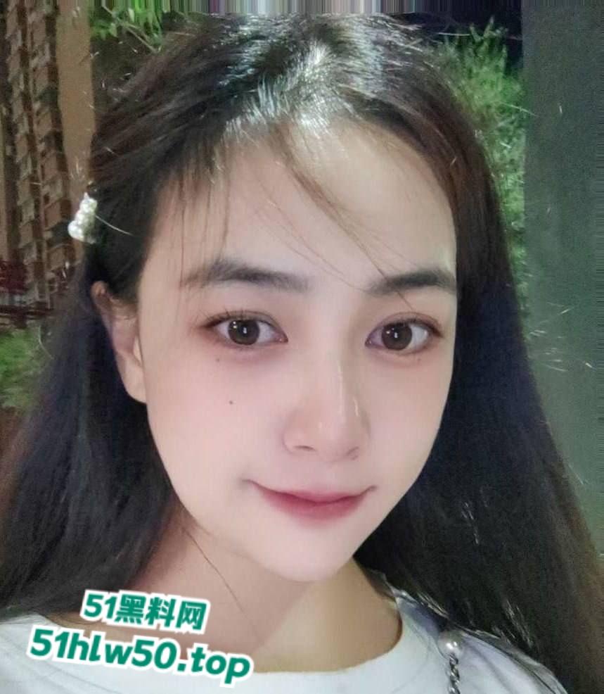 校花级别,重庆财大新疆母狗【夏兹热丽】第一次刚破处就被拍下口吞脸射!-3