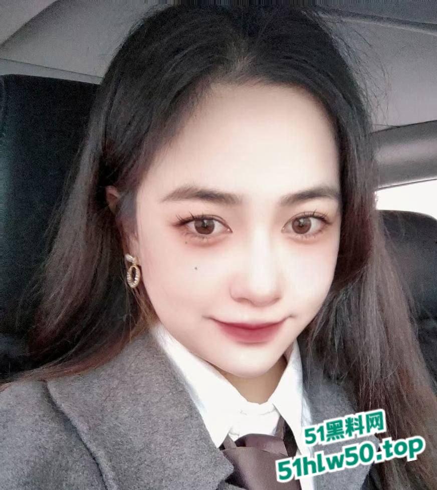 校花级别,重庆财大新疆母狗【夏兹热丽】第一次刚破处就被拍下口吞脸射!-6