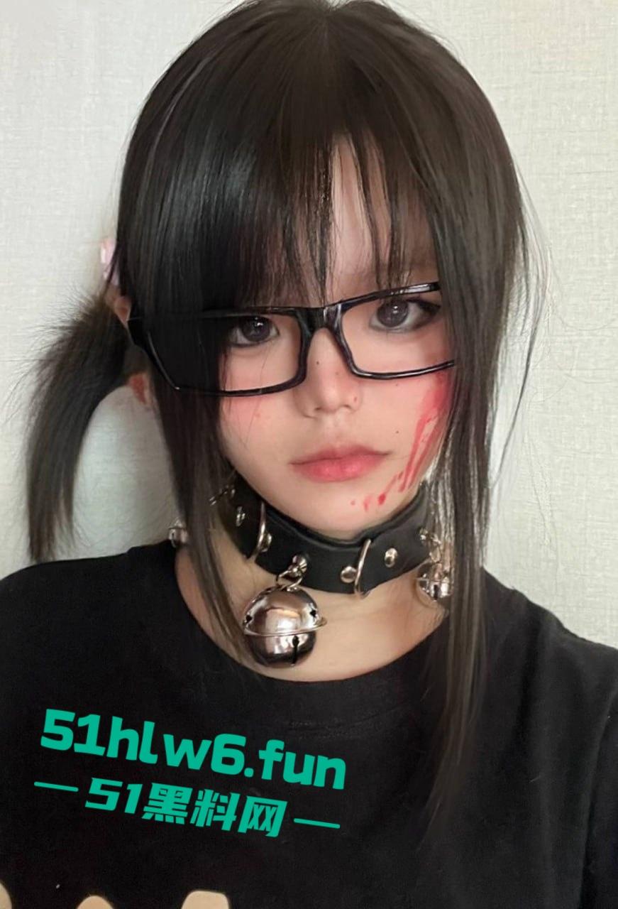 瓜友曝光甜美型前女友,颜值清纯可爱梨形身材傲人丰满,自拍一线天嫩鲍诱惑至极。-5