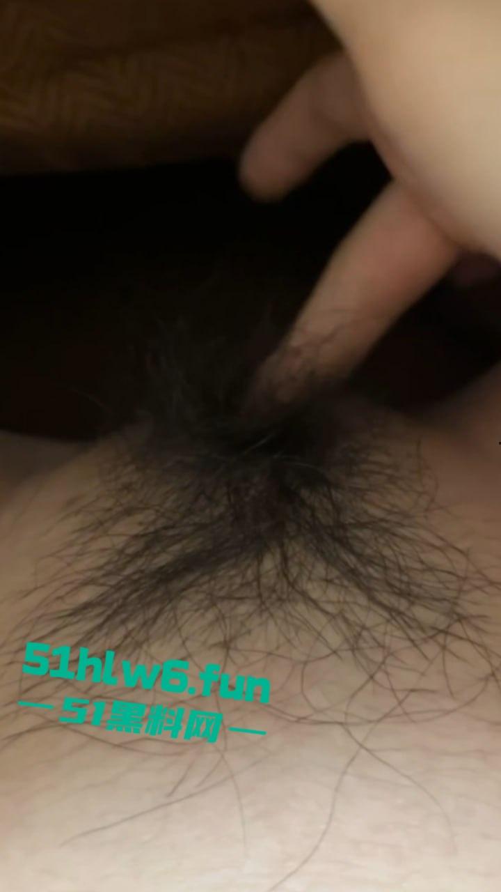 瓜友曝光甜美型前女友,颜值清纯可爱梨形身材傲人丰满,自拍一线天嫩鲍诱惑至极。-9