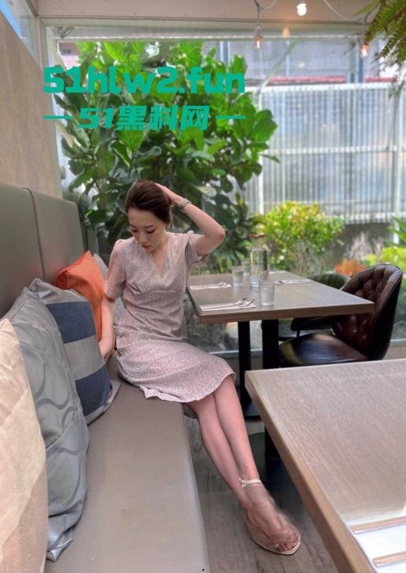 公司美女同事的私密被曝光,极品妹子给公司领导献媚,拍下自己的裸体视频流出!-6