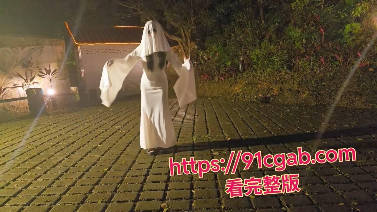 揭秘福利姬 慕慕Momo 淫拍真实幕后!原来当福利姬写真摄影师这么爽!-1