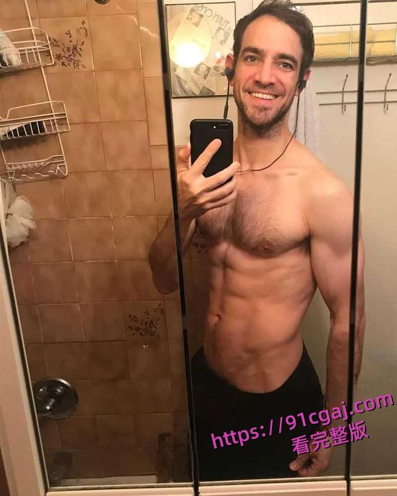 新版还珠格格男主班杰明堕落AV界！上演同性三人大战！如此劲爆反差超乎想象-6