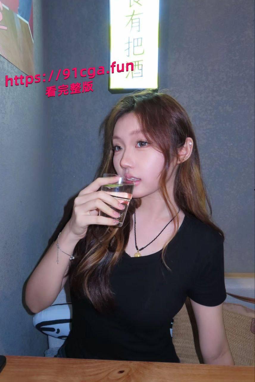 上海交通大学附属瑞金医院捐精科护士葛欣怡性爱视频曝光。-5