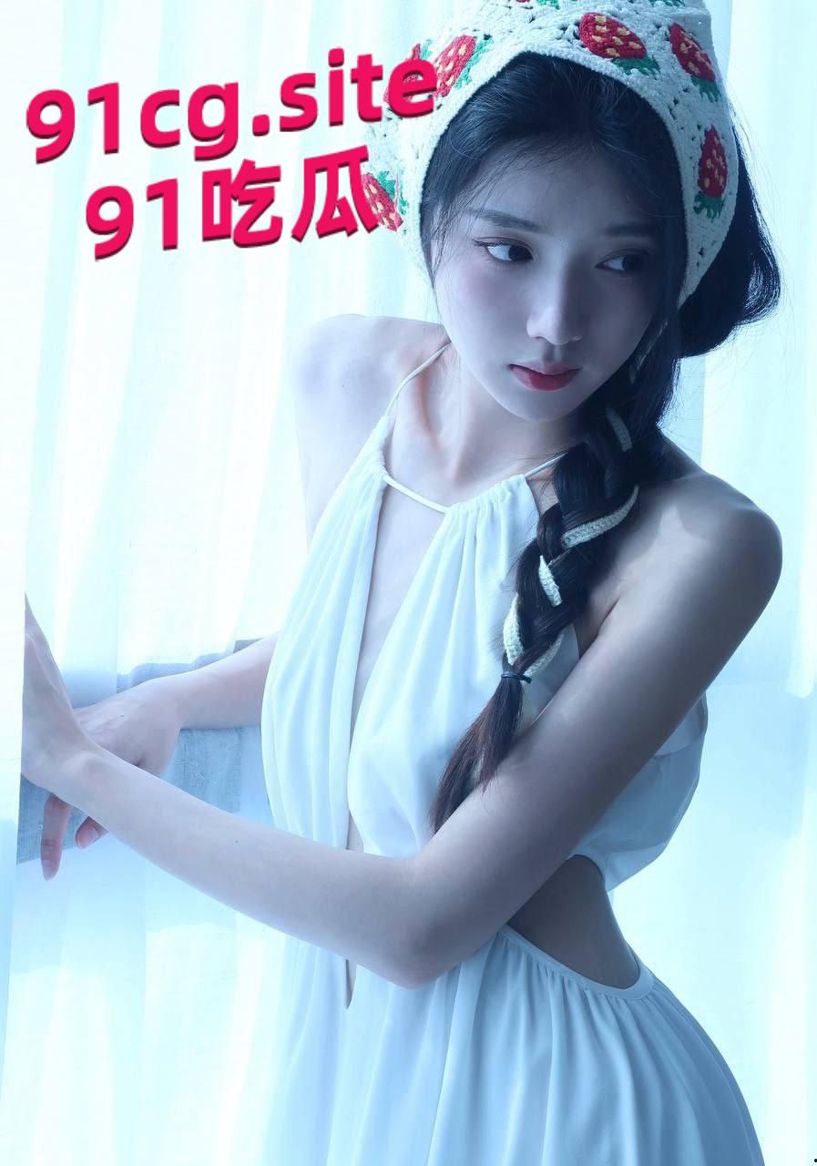 坐标三亚性瘾少女苏扬婕 最骚房产销售，抖音发裸照勾引粉丝被多次无套内射到精液涌出骚穴。-1