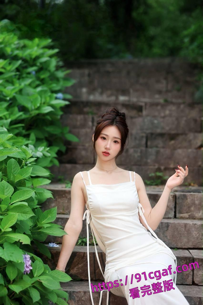 前有奔驰大G在故宫前撒欢,今又有浙江大G被女模特骑乘裸拍!-4