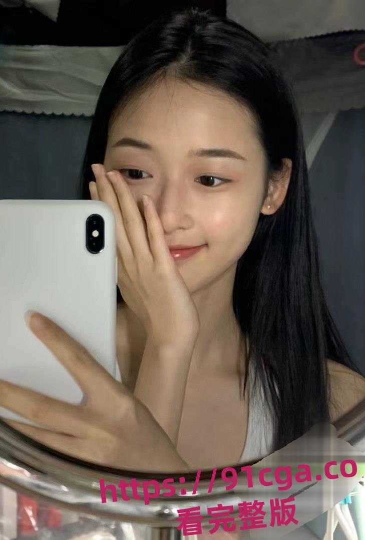 南京艺术学院清纯女大学生『赵思燕』沦为金主玩物!3P调教视频流出!-3