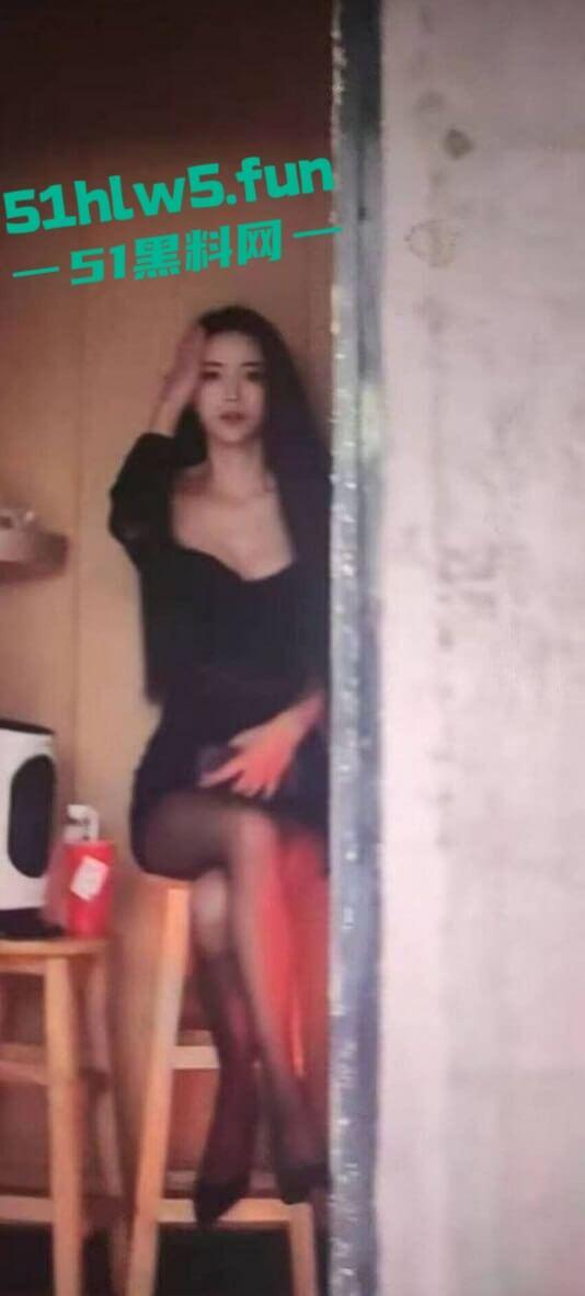 长沙鸡店惊现美女花魁引众人排队干逼,结果被帽子叔叔一锅端,一天操作下来逼都没合过!-6