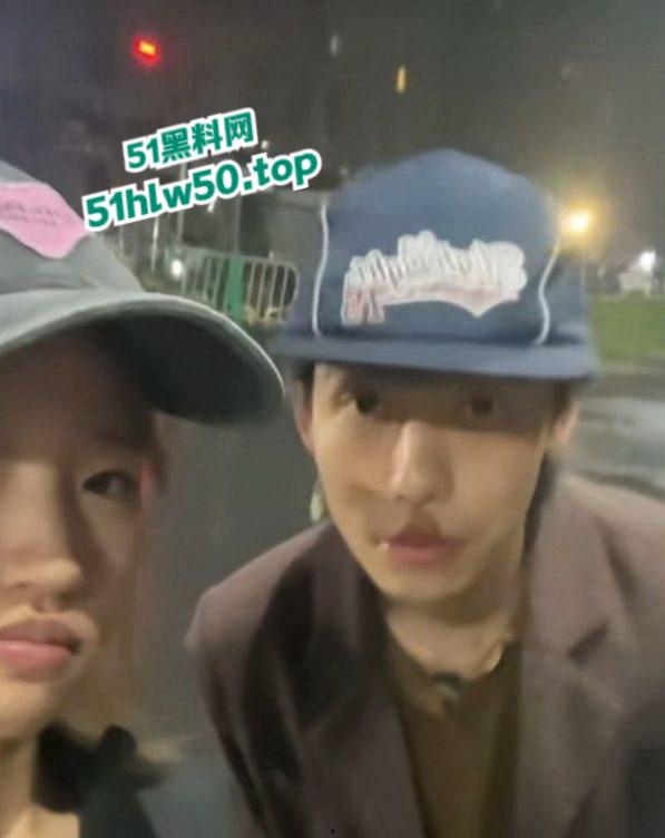 抖音500万粉网红伤心男人【黄博文】塌房，女粉A到EFG排队，一骑绝尘的转场达人or首裆其冲的铁杆炮兵？-5