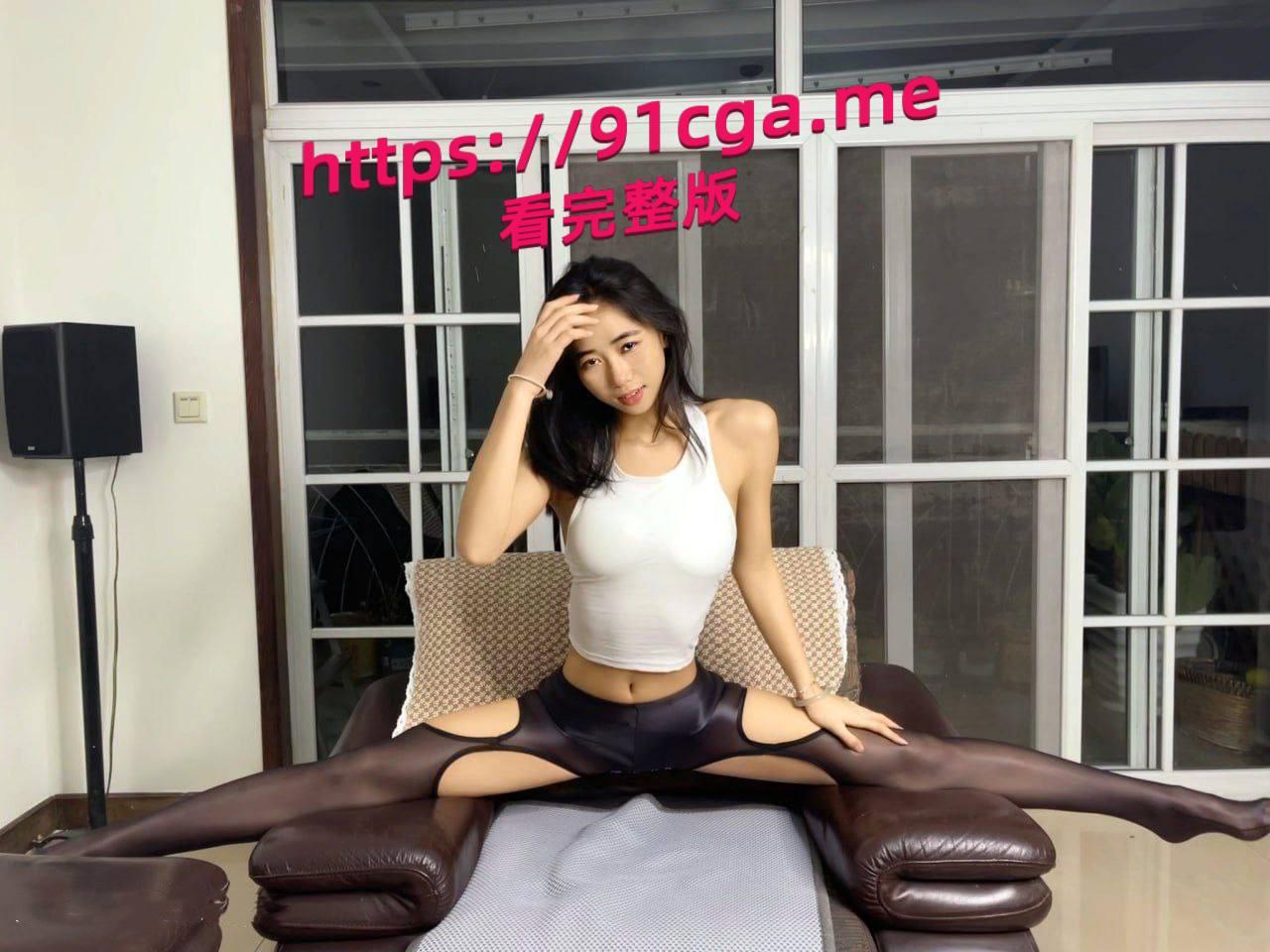 极品在校舞蹈生调教视频被泄,戴上狗链牵绳的她,彻底暴露了自己小母狗的本质-5