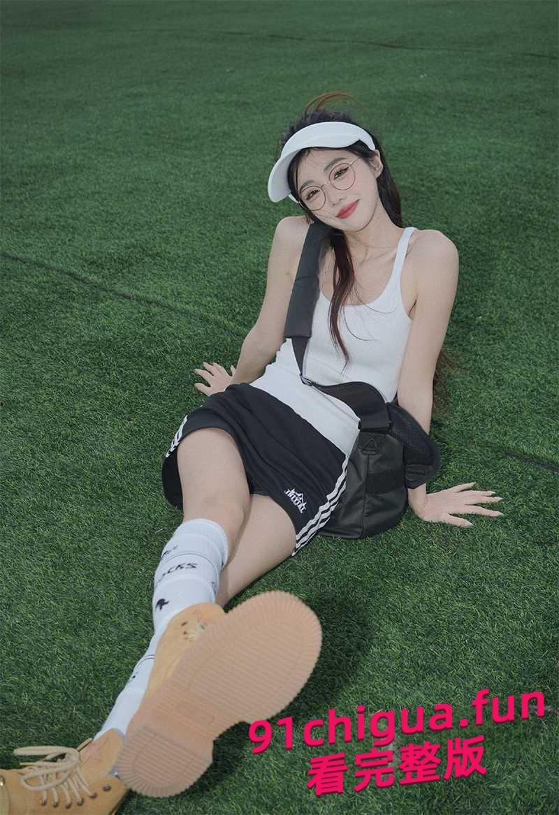 贵州一中情侣迷奸事件!女友将闺蜜灌醉后送给男友操逼!迷奸女友闺蜜!闺蜜逼都被干出血了!#奇葩女友 #社会险恶 #交友需谨慎-3