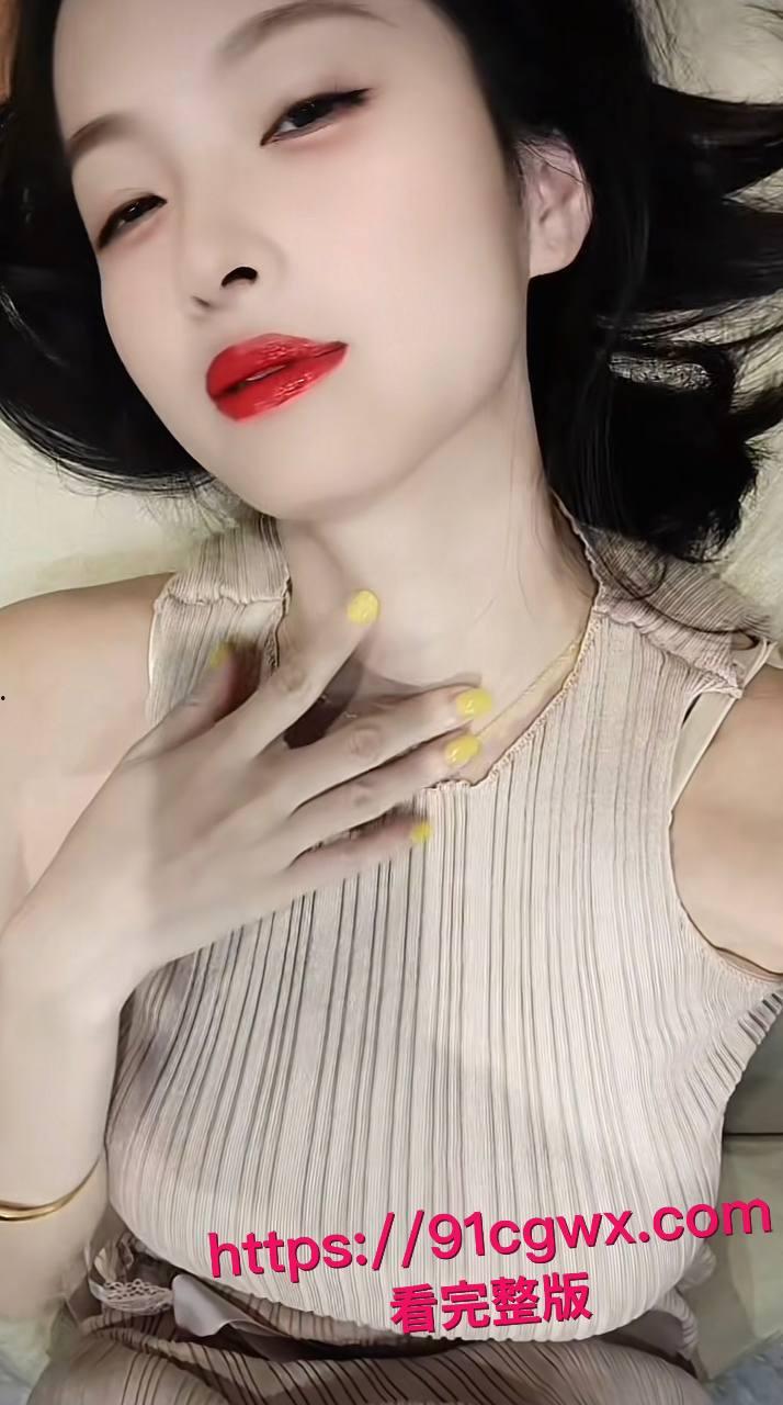 抖音极品上海少妇“沪上如烟”自慰黑料泄密!肥臀巨乳御姐人妻潮吹喷水,粉玩具捅逼倒牛奶假射精,魅惑到骨子里!-8